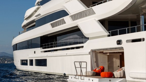 Image of LADY A yacht #20