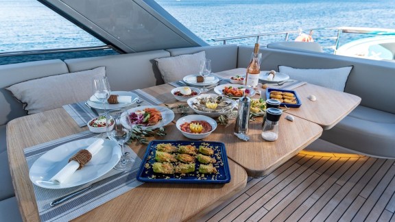 Image of WILJIM V yacht #6