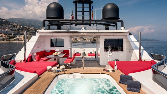 Image of GRAYZONE yacht #13