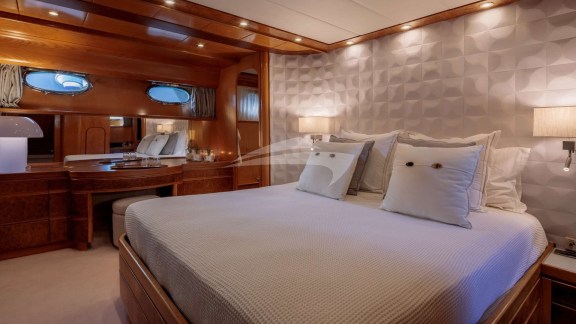 Image of VA BENE yacht #4