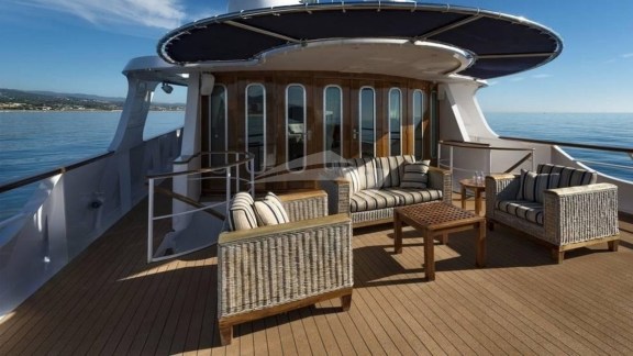Deck Seating