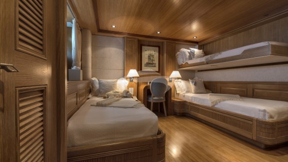 Twin Cabin with Pullman