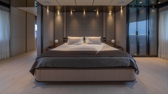 Image of FIFI yacht #12