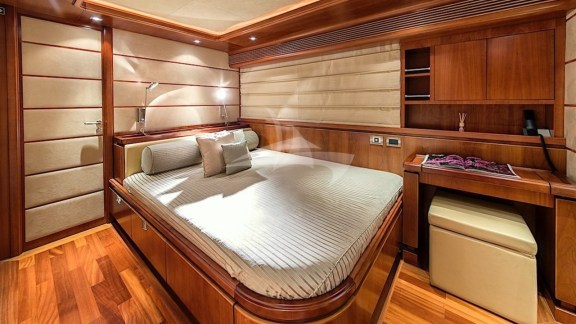 Double Cabin