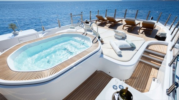Jacuzzi Deck