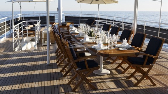Deck Dining