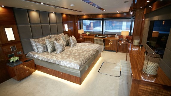 Image of LADY VOLANTIS yacht #3