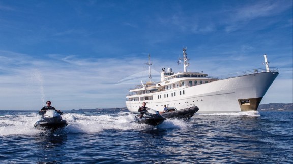 Underway with jetskis