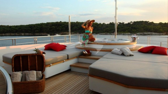 Jacuzzi deck