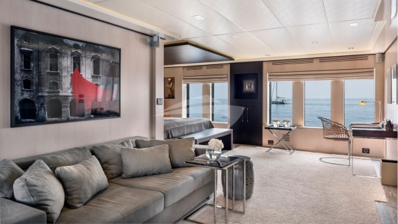 Image of GRAYZONE yacht #6