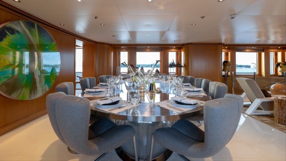 Image of TREEHOUSE yacht #18