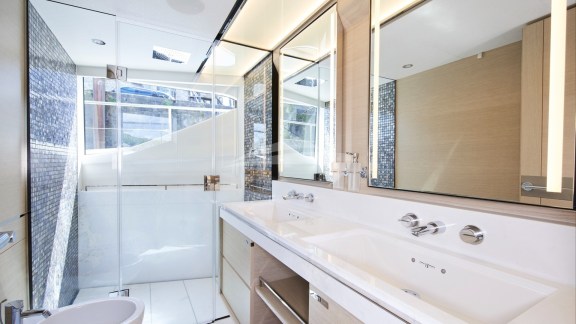 Master Stateroom Bathroom