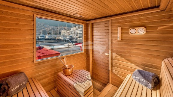 Image of GRAYZONE yacht #11