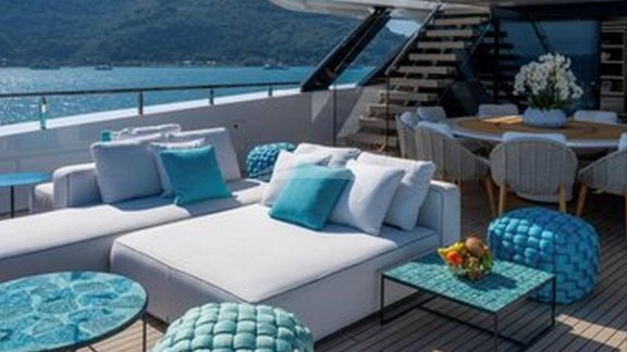 Aft Deck Seating