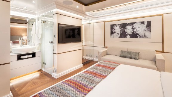 VIP Cabin