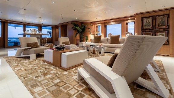 Image of TREEHOUSE yacht #11