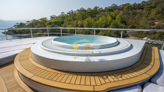 Sun Deck Jacuzzi