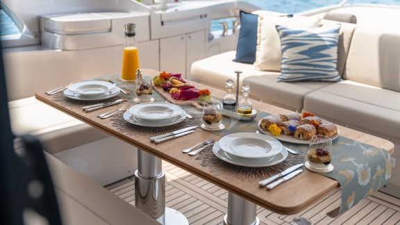 Aft deck Dining 2