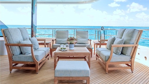 Skylounge aft deck seating port&starboard