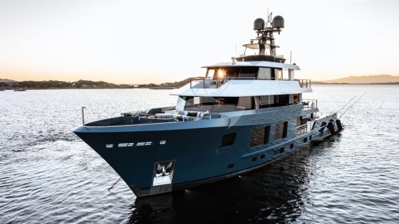 Image of KING BENJI yacht #2