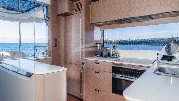 Image of WILJIM V yacht #20