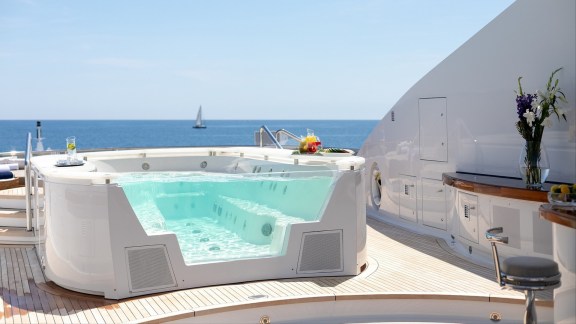 Image of TREEHOUSE yacht #25