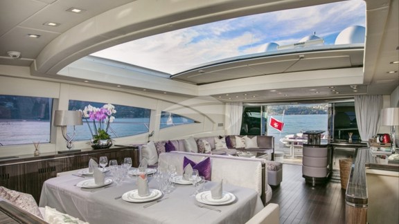 Saloon and dining area