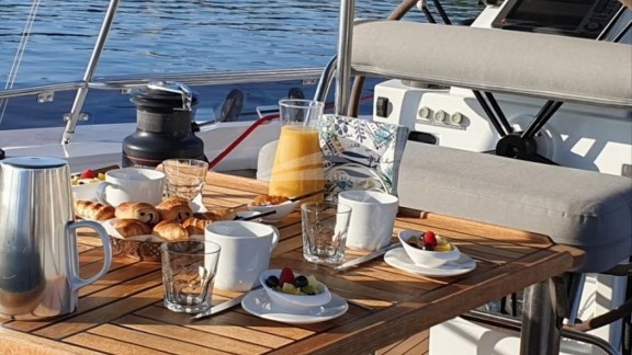 Breakfast on Board