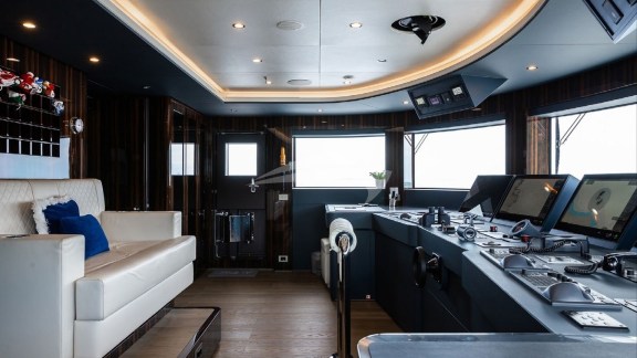 Image of LADY A yacht #23