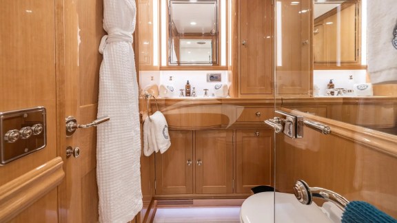 Image of MAXIMUS yacht #17