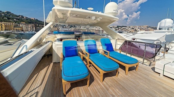 Flybridge Loungers