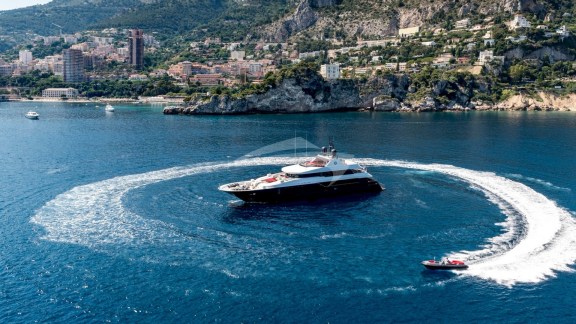 Image of GRAYZONE yacht #23