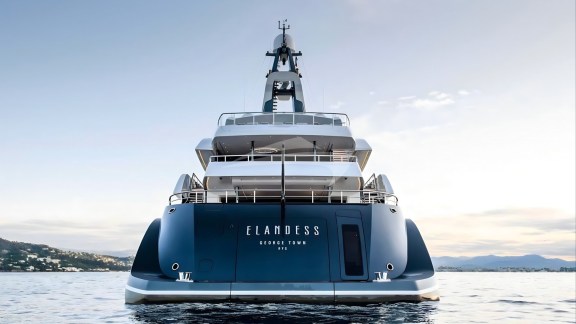 Image of M'BRACE yacht #19