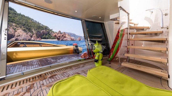 Aft open and tender at the ready