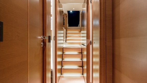 Image of SPARK III yacht #13