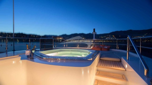 Jacuzzi Deck