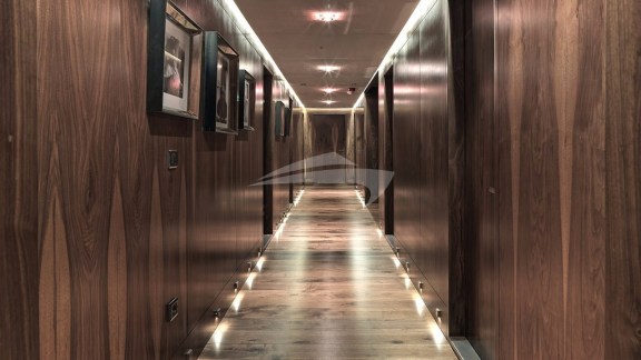 Image of QUEEN MARE yacht #24