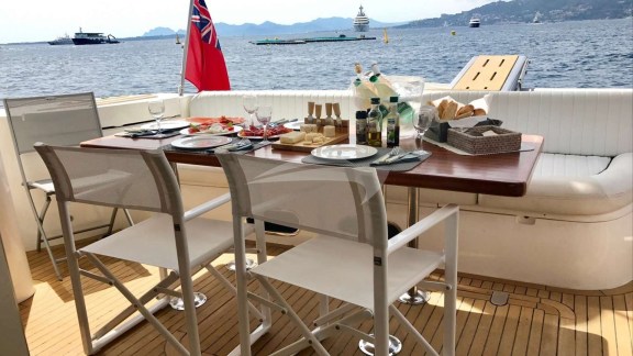 Aft deck dining