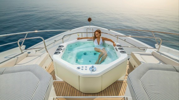 Jacuzzi Deck