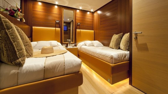 Image of SOIREE yacht #15