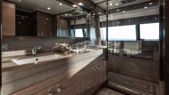 Master cabin bathroom