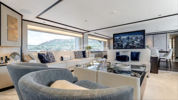 Image of OPTIMISM yacht #27