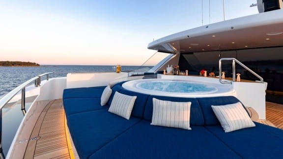 Sun deck jacuzzi