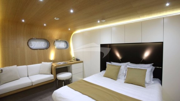 VIP Cabin