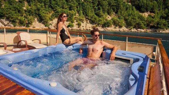 Deck Jacuzzi