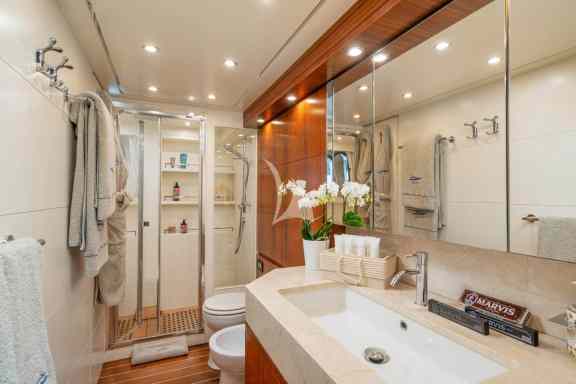Image of MY LIFE yacht #38