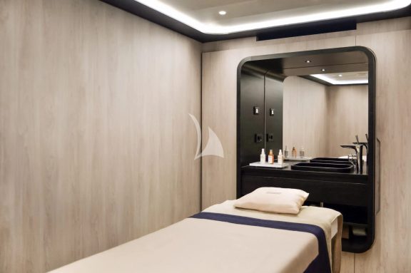 Image of LE PONANT yacht #17