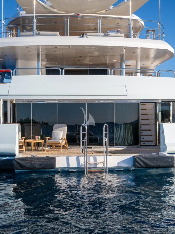 Swimming platform