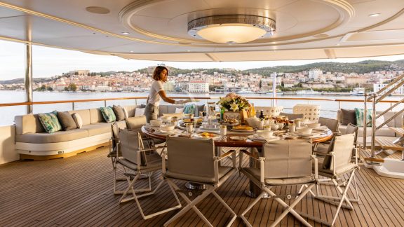 Bridge deck dining