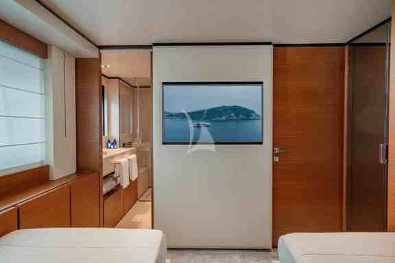 Image of DIANA II yacht #55